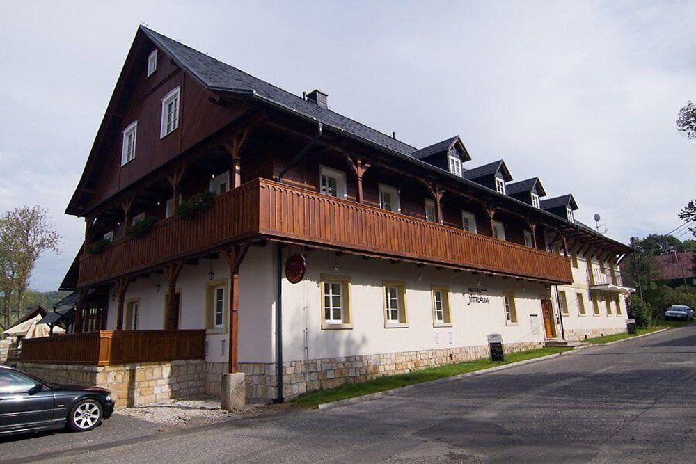 Apartman-hotel Jitravsky Dvorec